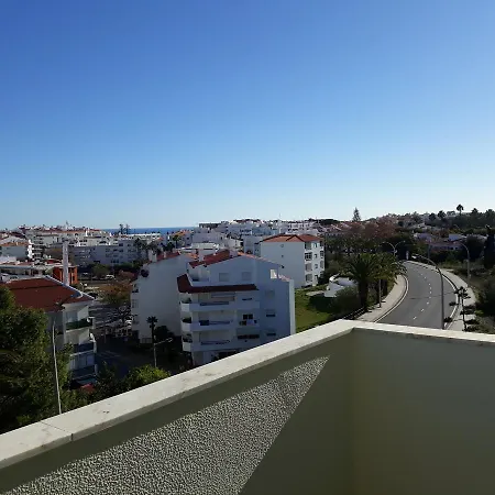 Apartamento Av. Das Comunidades Portuguesas *